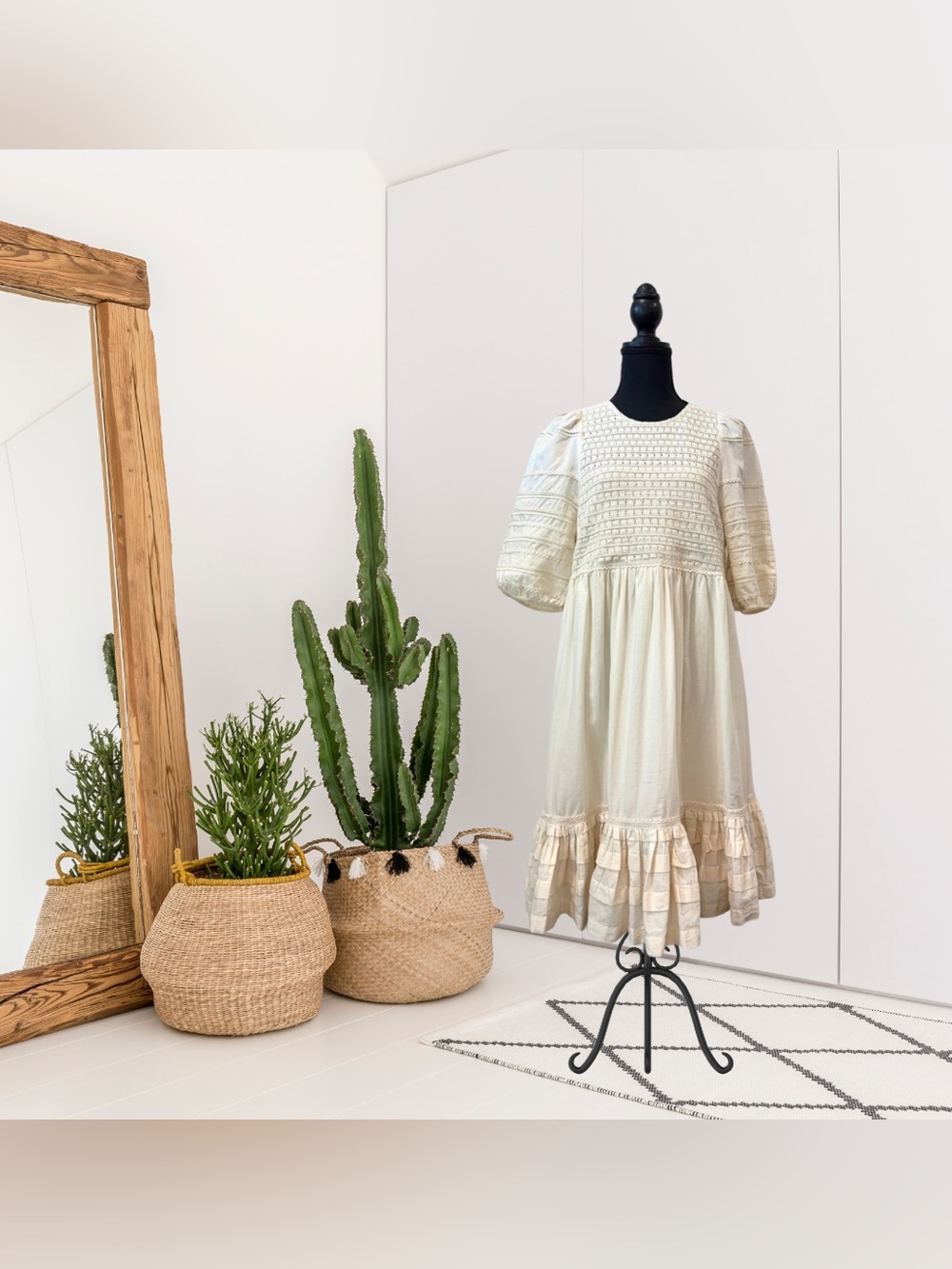 Othilia Puff Short Sleeve Crochet Ruffle Hem Dress